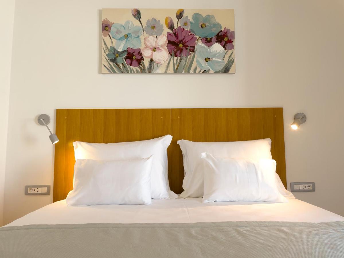 Beach Residences Caroline Hvar Town Esterno foto
